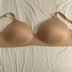 SOMA vanishing back wireless bra